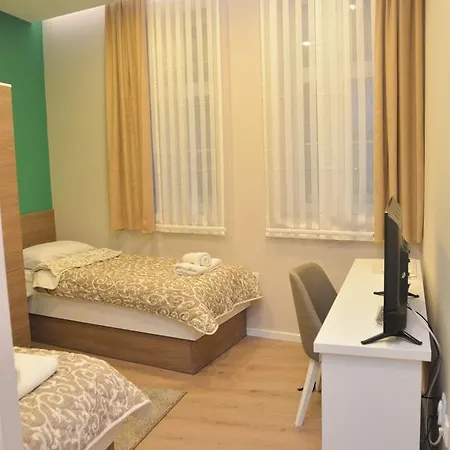 Nova * Ni