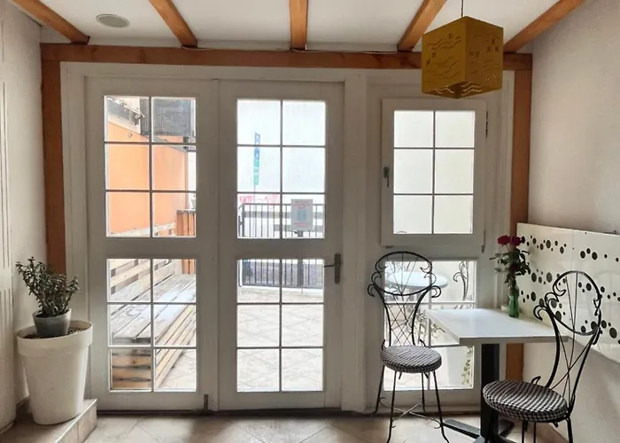 Nova Nocleg ze śniadaniem